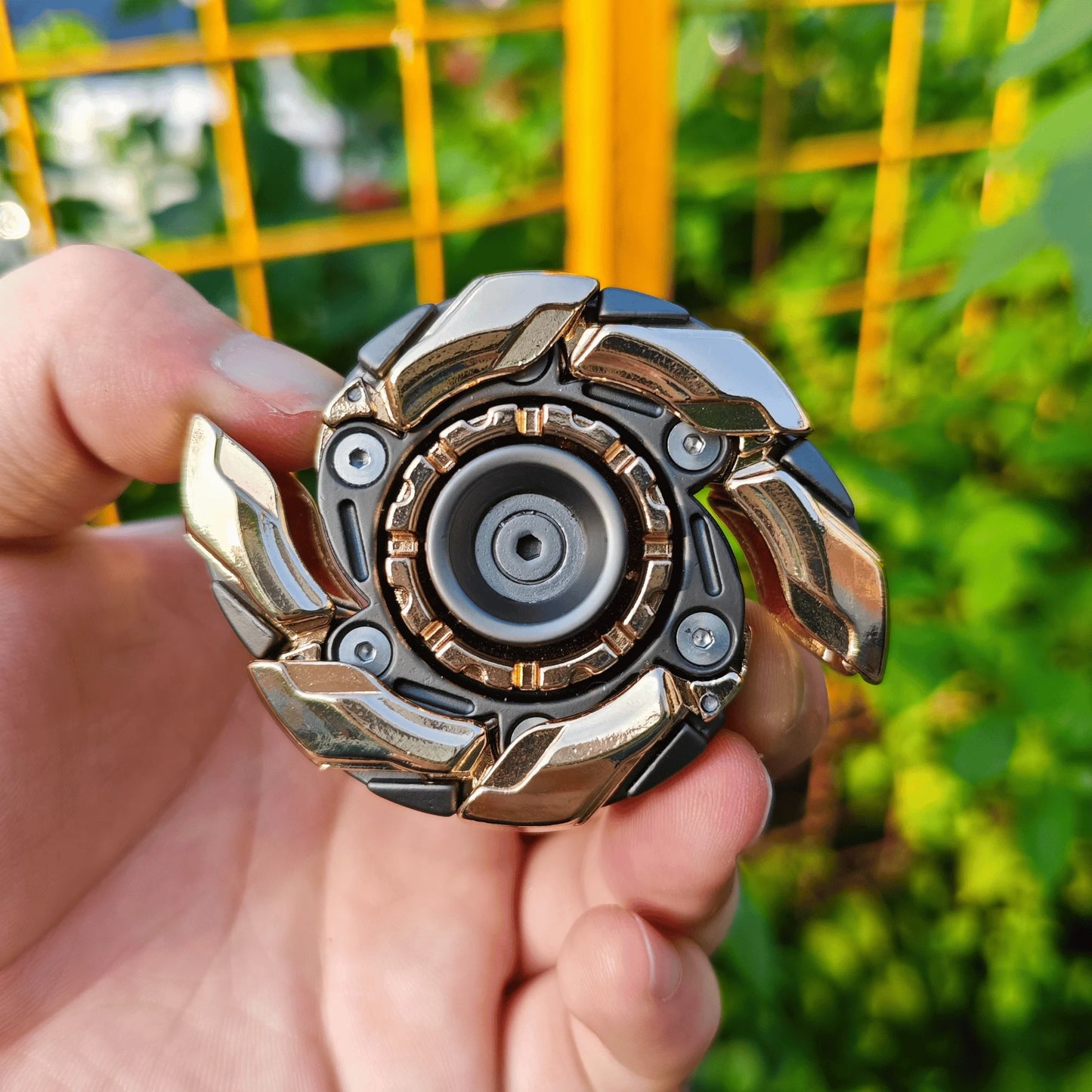 EDC Fidget Spinner With Opening Shell